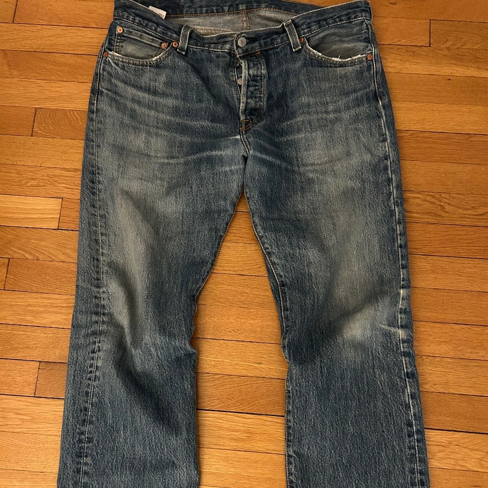 Vintage Levi’s 501 button fly 36x30